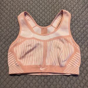 NWOT Nike FE/NOM Flyknit Women's High-Support Non-Padded Sports Bra Pink Size L